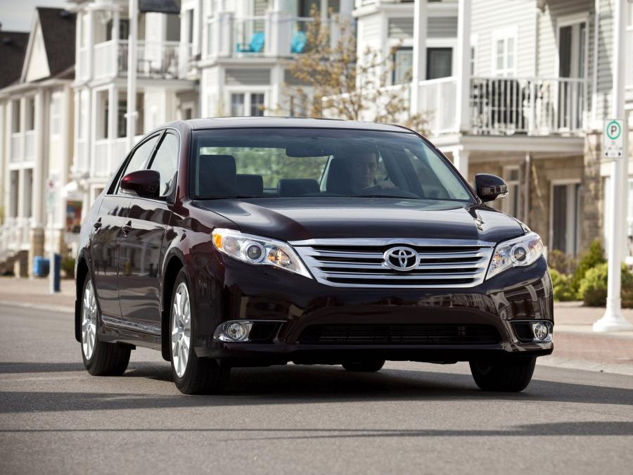  Toyota Avalon 2010 года  (фото 18 из 30)